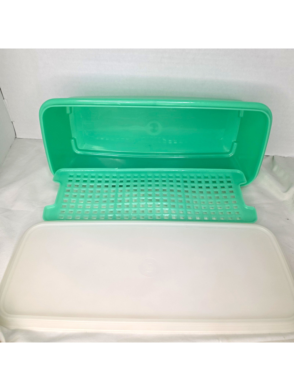 Vintage Tupperware #782 Green Celery Vegetable Keeper Insert Lid 1970s USA